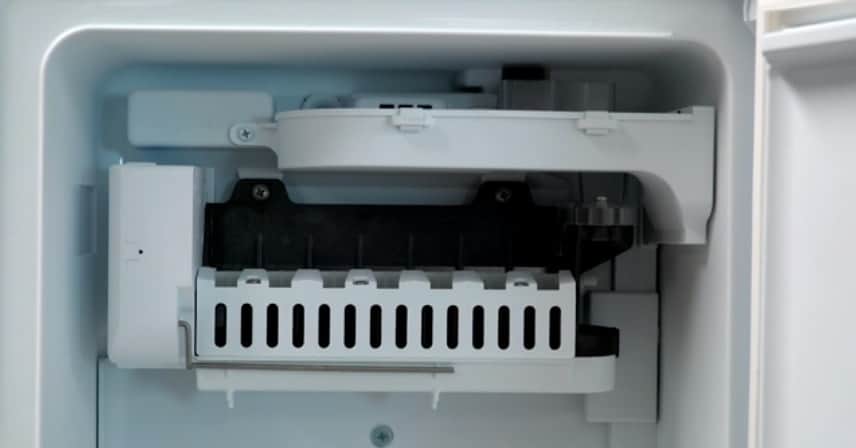 5 Most Common LG Refrigerator Ice Maker Problems: How To Fix Them?