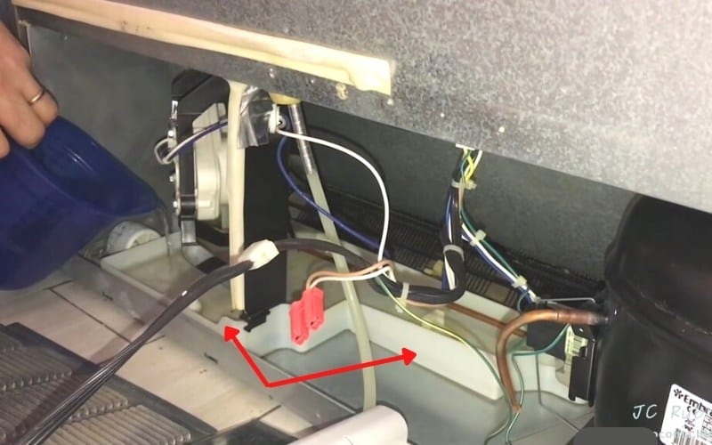 Why Maytag Fridge Is Leaking Water? Troubleshooting Guide
