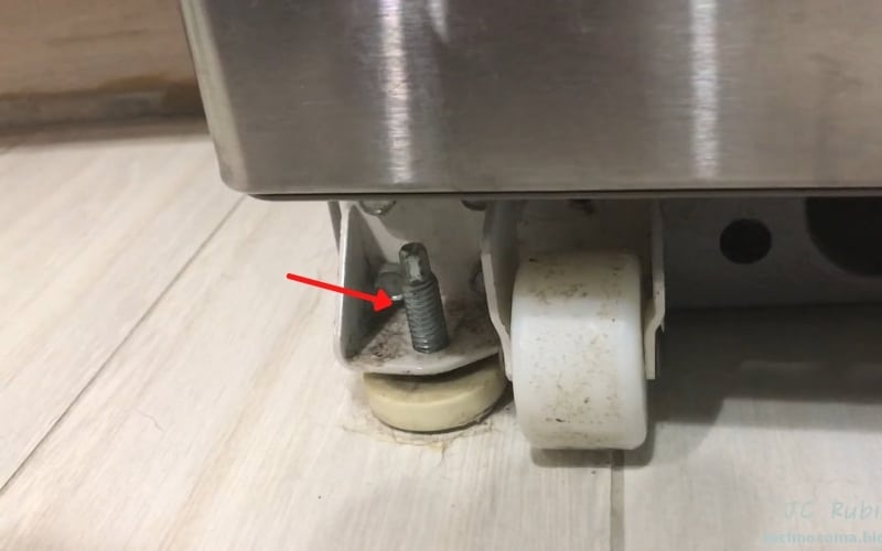 Why Maytag Fridge Is Leaking Water? Troubleshooting Guide