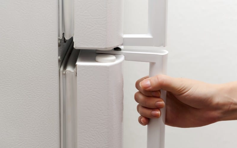 3 Possible Causes for Samsung Fridge Not Cooling After Moving