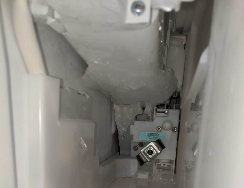 3 Reasons Why Samsung Fridge Is Not Making/Dispensing Ice