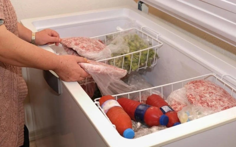 Comparing Chest Freezer vs. Upright Freezer Freezing Efficiency