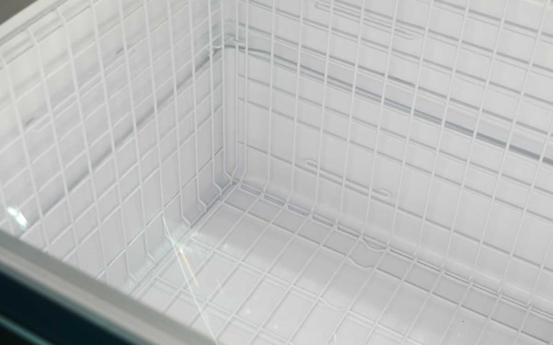 3 Possible Reasons Why Chest Freezer Not Freezing at Top &#8211; Troubleshooting Guide