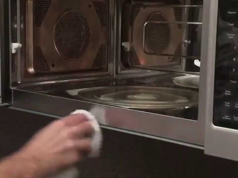 GE Why Microwave Fan Keeps Running When Door Is Closed?