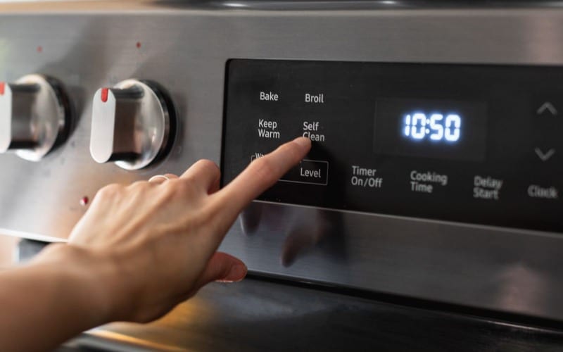 How To Use A Self-Cleaning Oven? Step by Step
