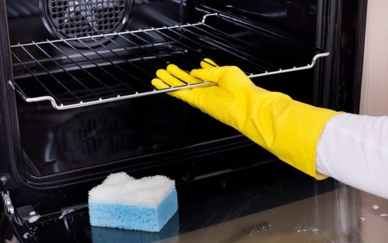 How To Use A Self-Cleaning Oven? Step by Step