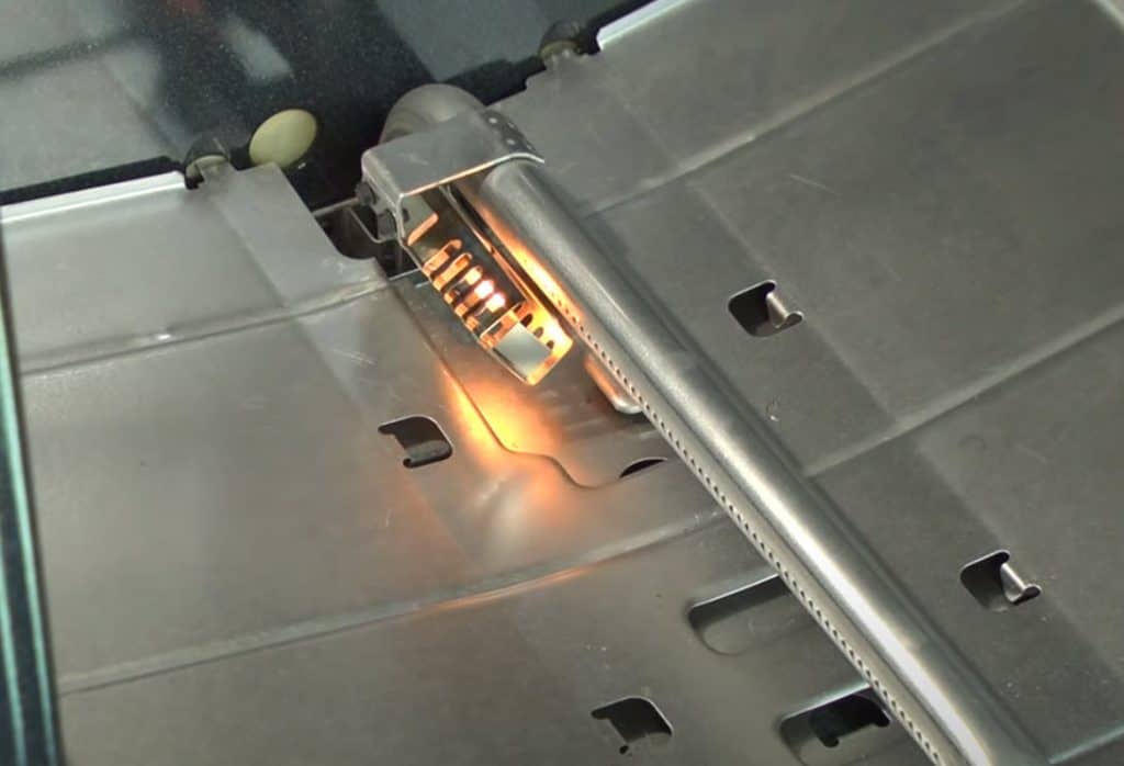 Top Reasons Why Gas Smell Coming From The Oven When Preheating
