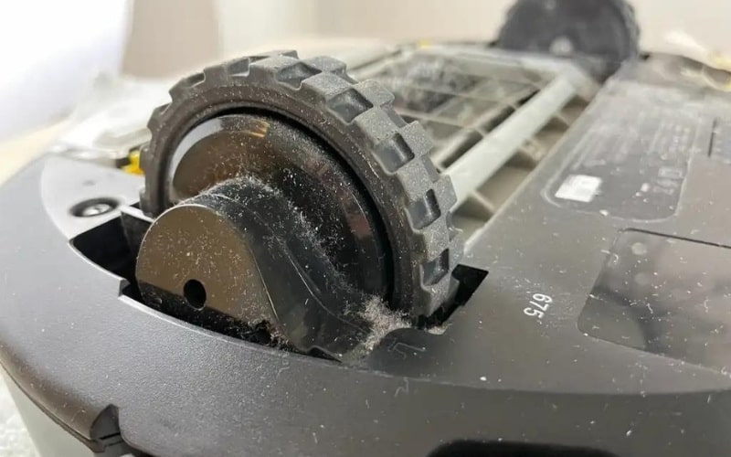 Why Roomba Can&#8217;t Get Over Threshold?