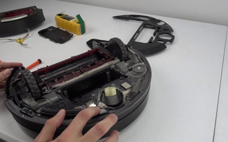 Why Is Roomba Not Self Emptying?