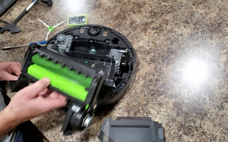 Roomba Keeps Saying Clean Debris Extractors &#8211; Troubleshooting Guide