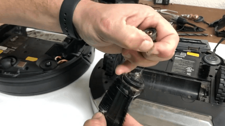 Shark Robot Vacuum Making a Loud Noise