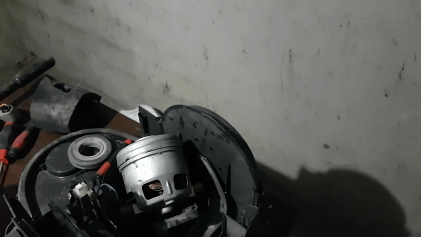 4 Reasons Why Dyson Vacuum Smells Bad