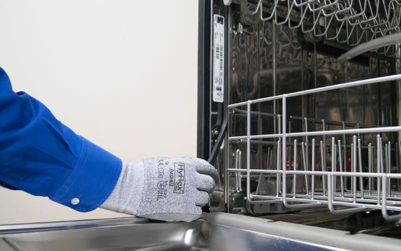 How To Fix AMANA Dishwasher That Is Leaking? Troubleshooting Guide