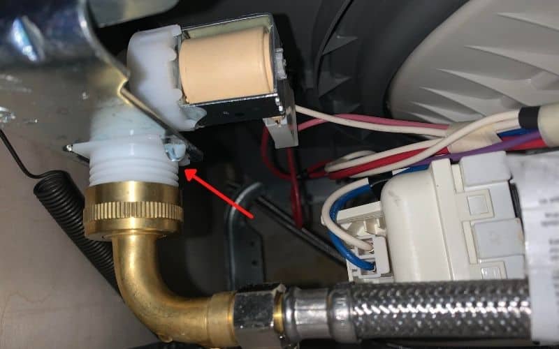 Frigidaire Dishwasher Not Washing/Cleaning? How To Troubleshoot It?