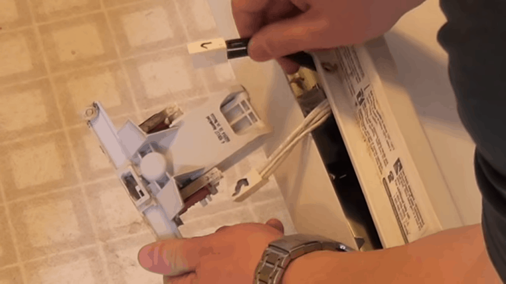 Dishwasher&#8217;s Door Latch Stuck Closed &#8211; How To Fix It