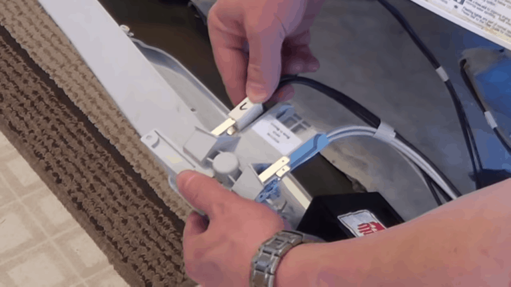 Dishwasher&#8217;s Door Latch Stuck Closed &#8211; How To Fix It