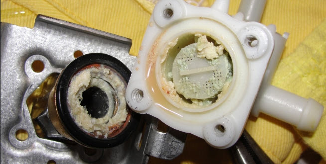 5 Top Reasons Why Dishwasher Is Not Spraying Water