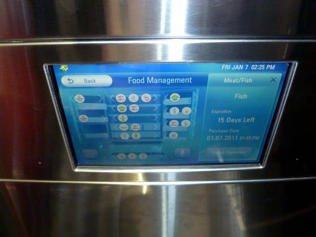 What Is a SMART Refrigerator and Its Features?