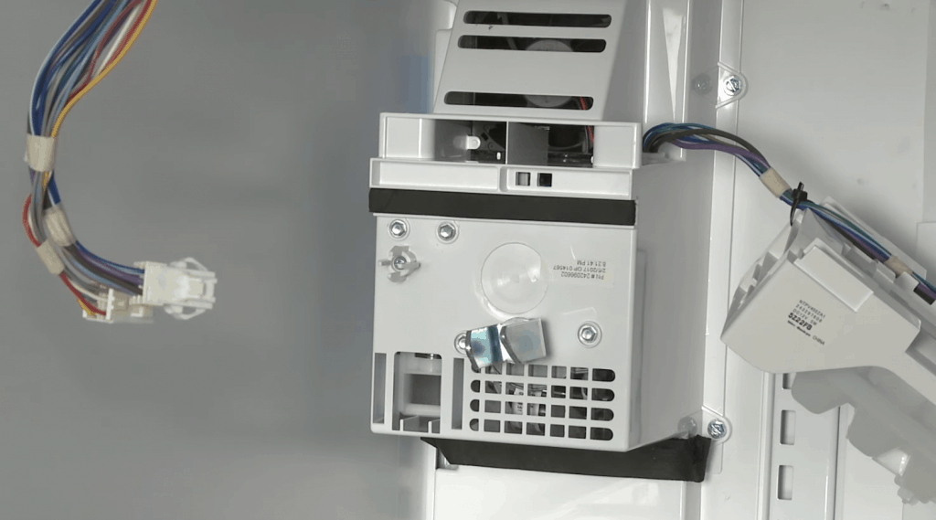Why Your Ice Maker Is Making Grinding Noises?