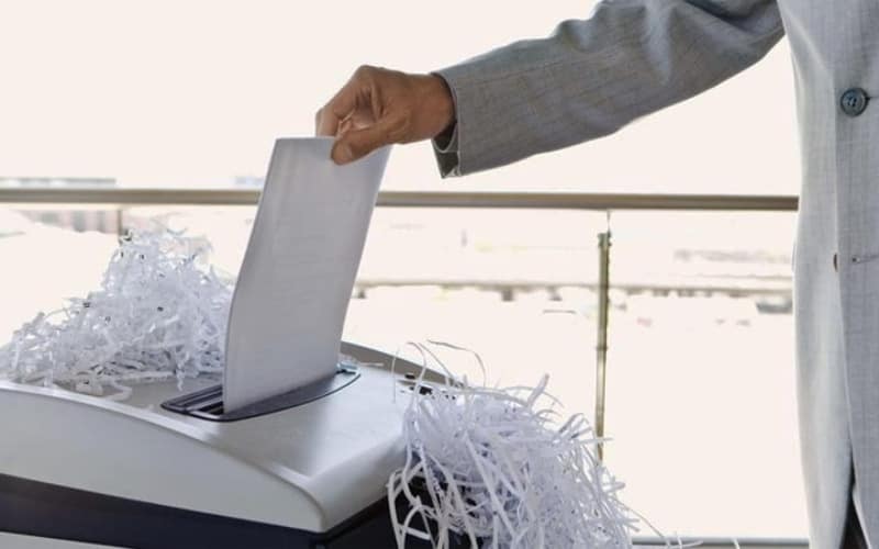 Why Do Paper Shredders Make Noise and Won&#8217;t Feed Paper? &#8211; Troubleshooting Guide