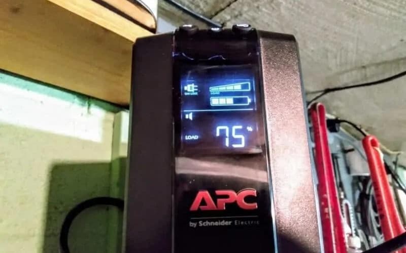 How To Choose UPS Battery Backup For Garage Or Attic? &#8211; Troubleshooting Guide
