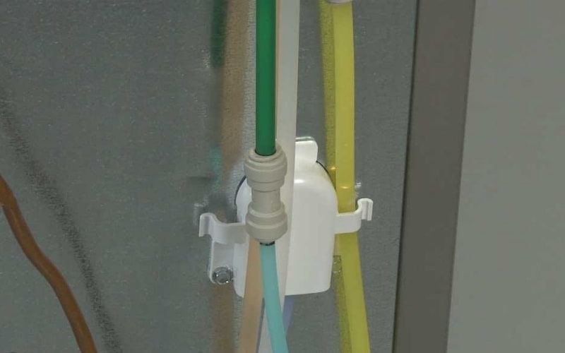 Frigidaire Refrigerator &#8211; Ice Maker Not Working. How To Troubleshoot It?