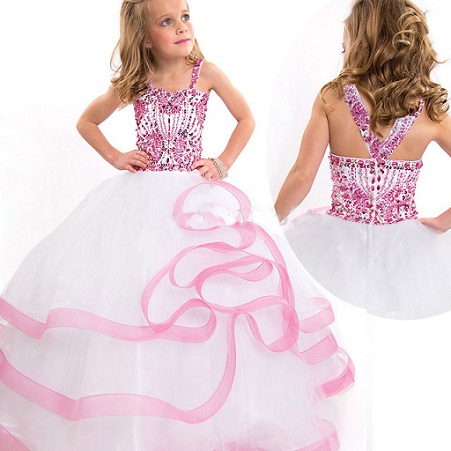 9 Beautiful Designs of Pageant Dresses for Women and Girls